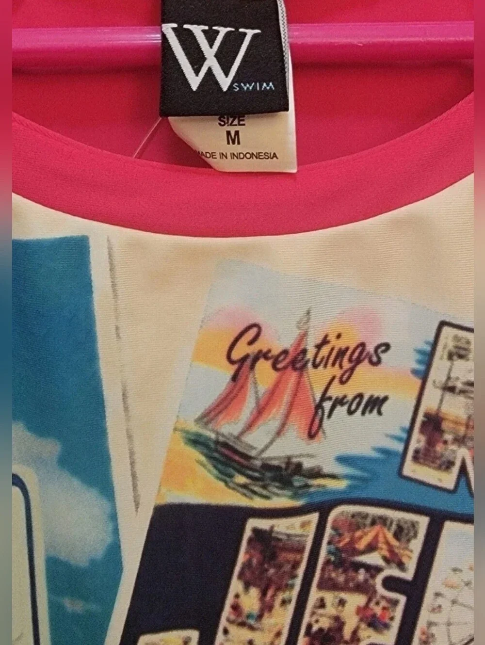 W Swim Girls Short Sleeve Rash Guard PINK Beach Postcards MEDIUM